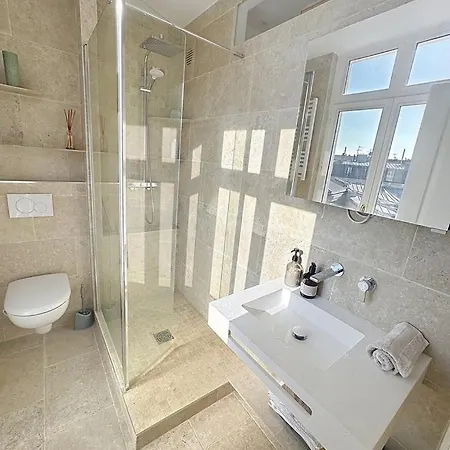 8 Madeleine Beauty Apartment